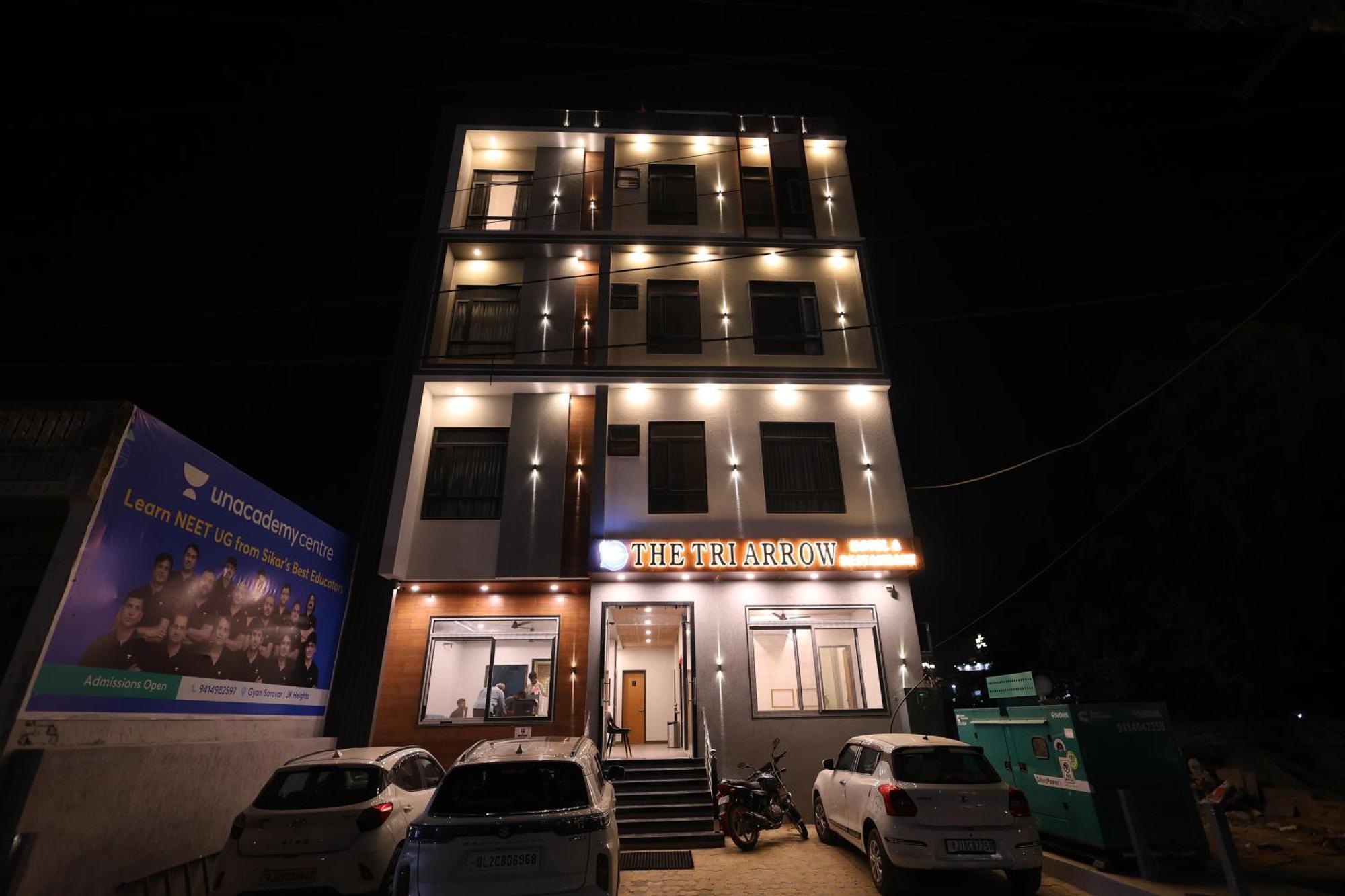 The Tri Arrow Hotel Khātu Kültér fotó